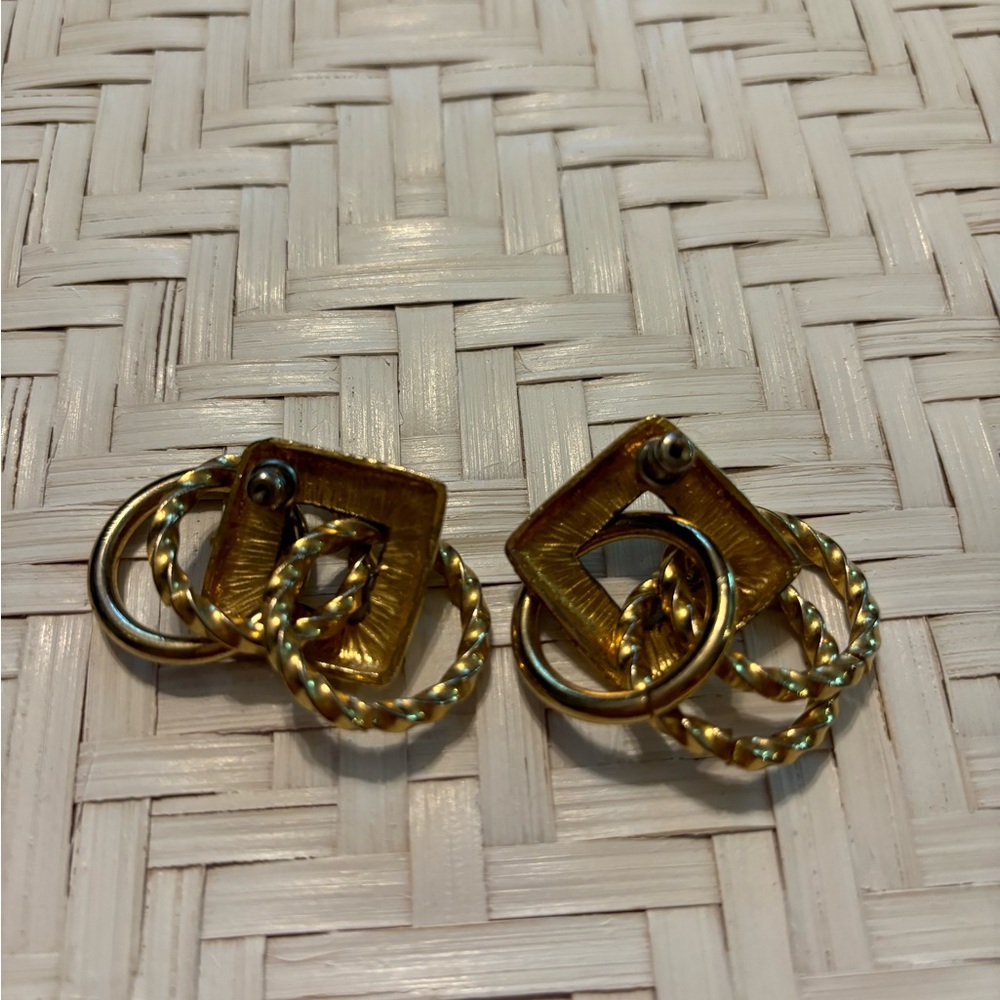 Vintage chunky‎ oversized gold earrings - Picture 4 of 5